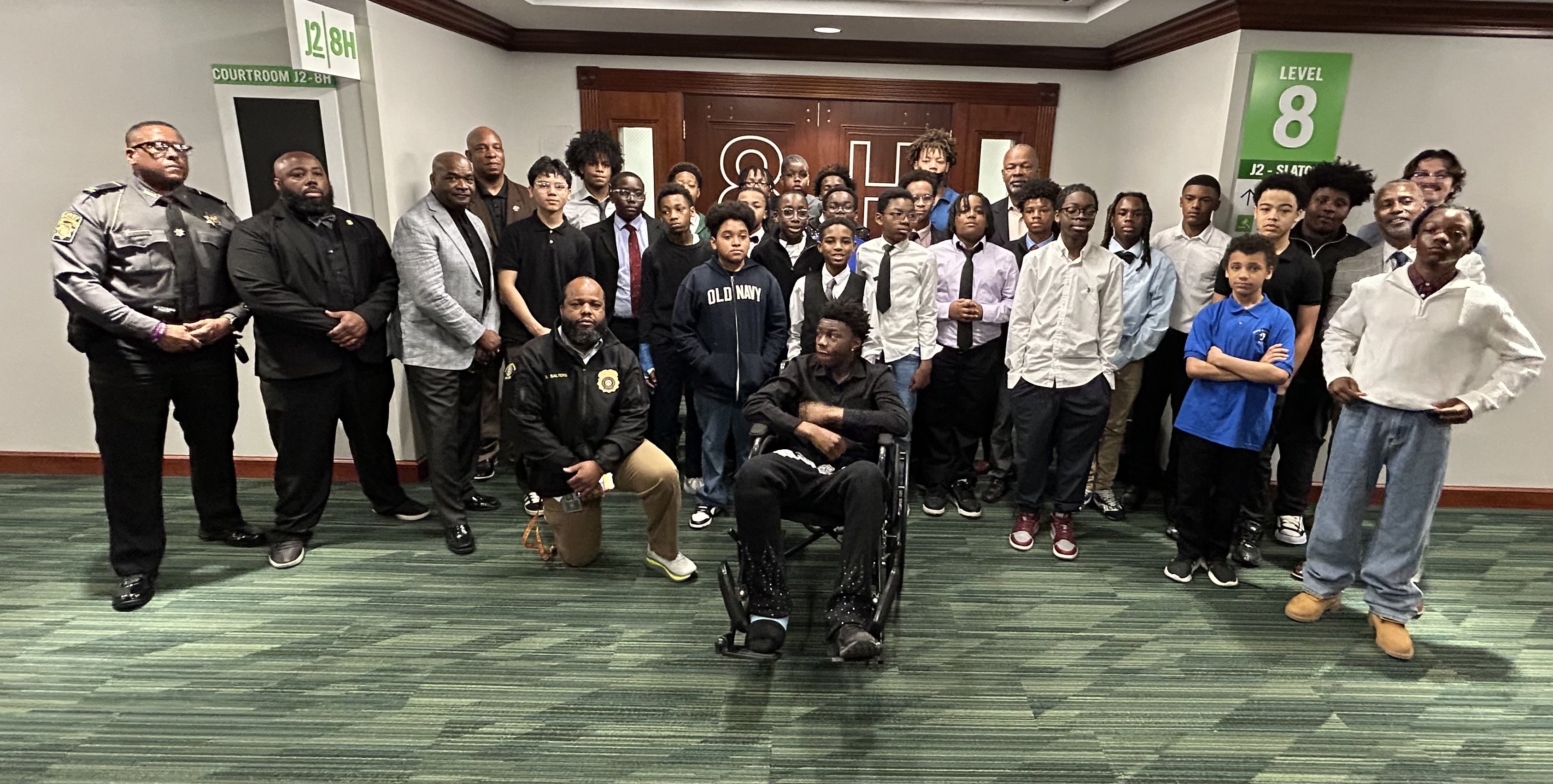 Students Enjoy Conversation and Pizza with the Chief Judge